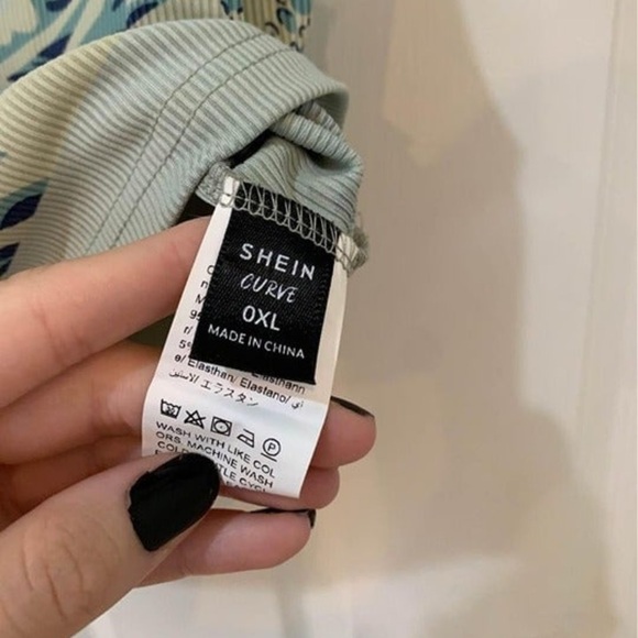 Blue crop top - Picture 2 of 3